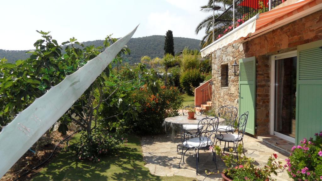 Villa Carpe Diem Le Lavandou Quarto foto
