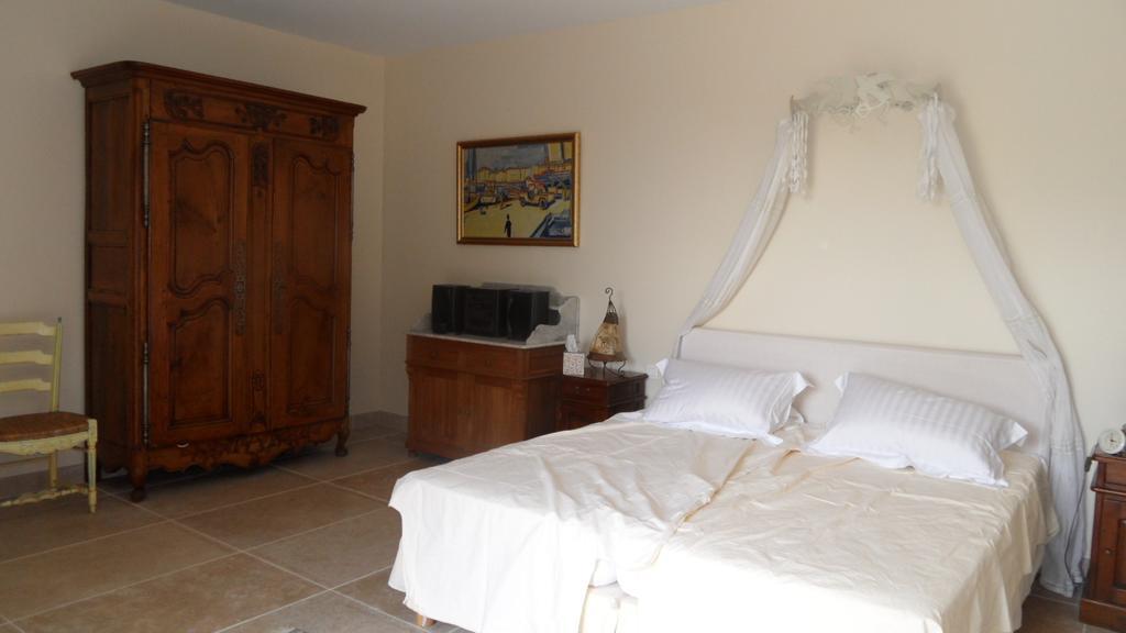 Villa Carpe Diem Le Lavandou Quarto foto